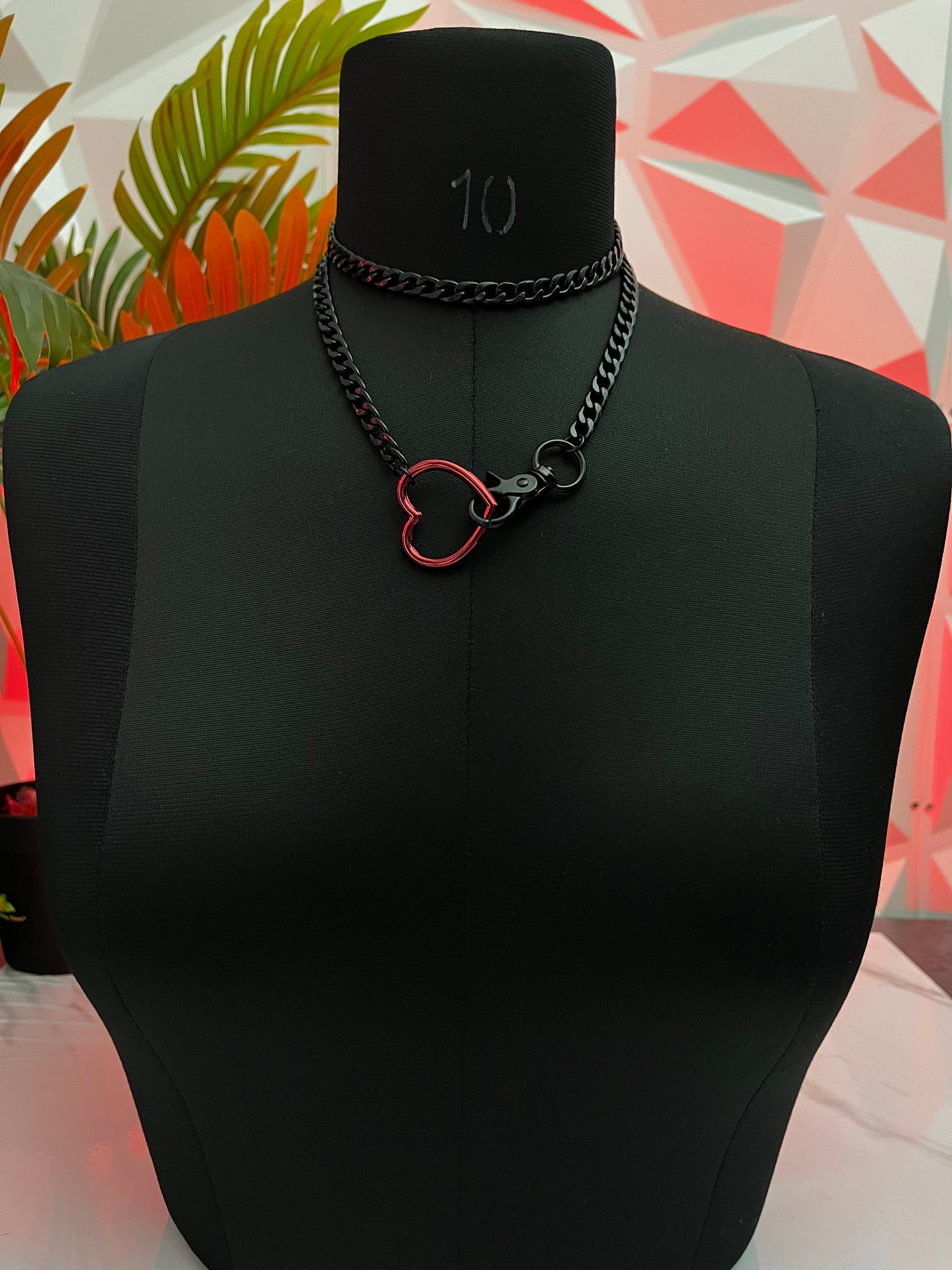 Hook Lock Choker